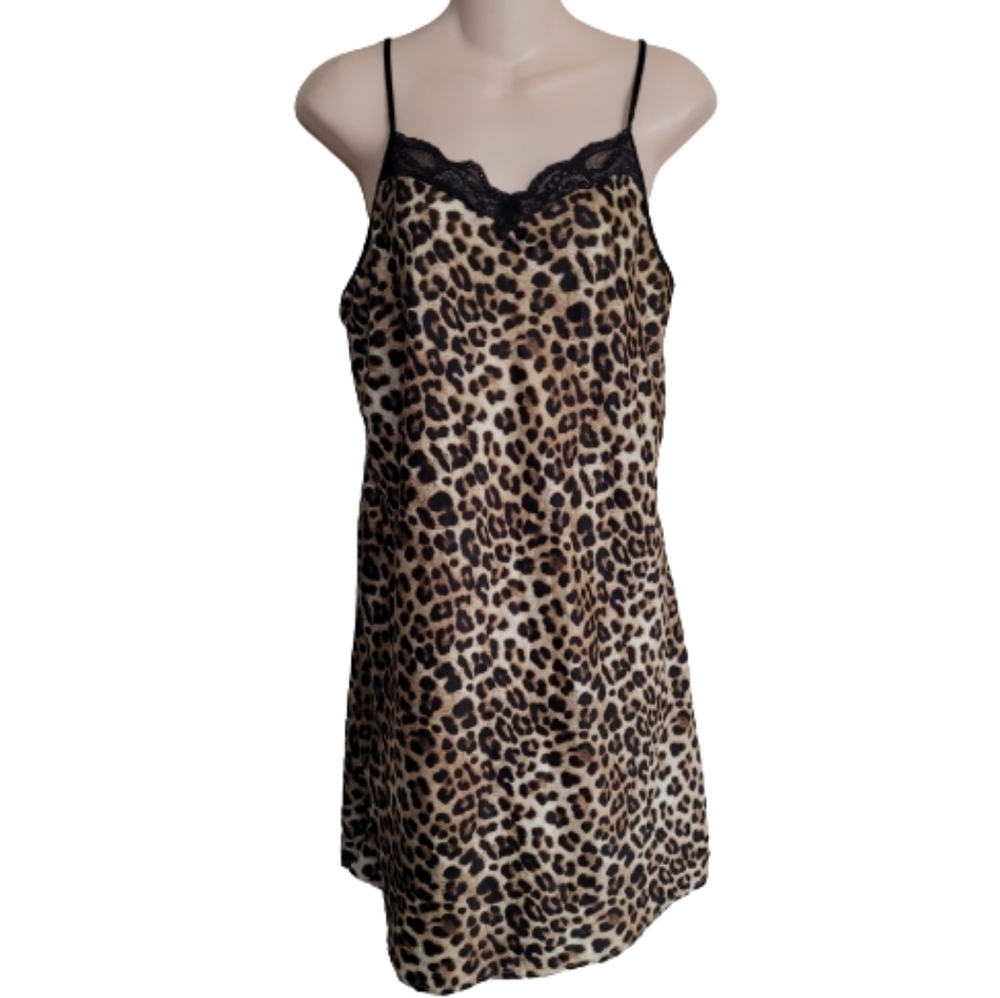 Gillian & O'Malley Cheetah Print Black Lace Sleeveless Satin Chemise Size Medium